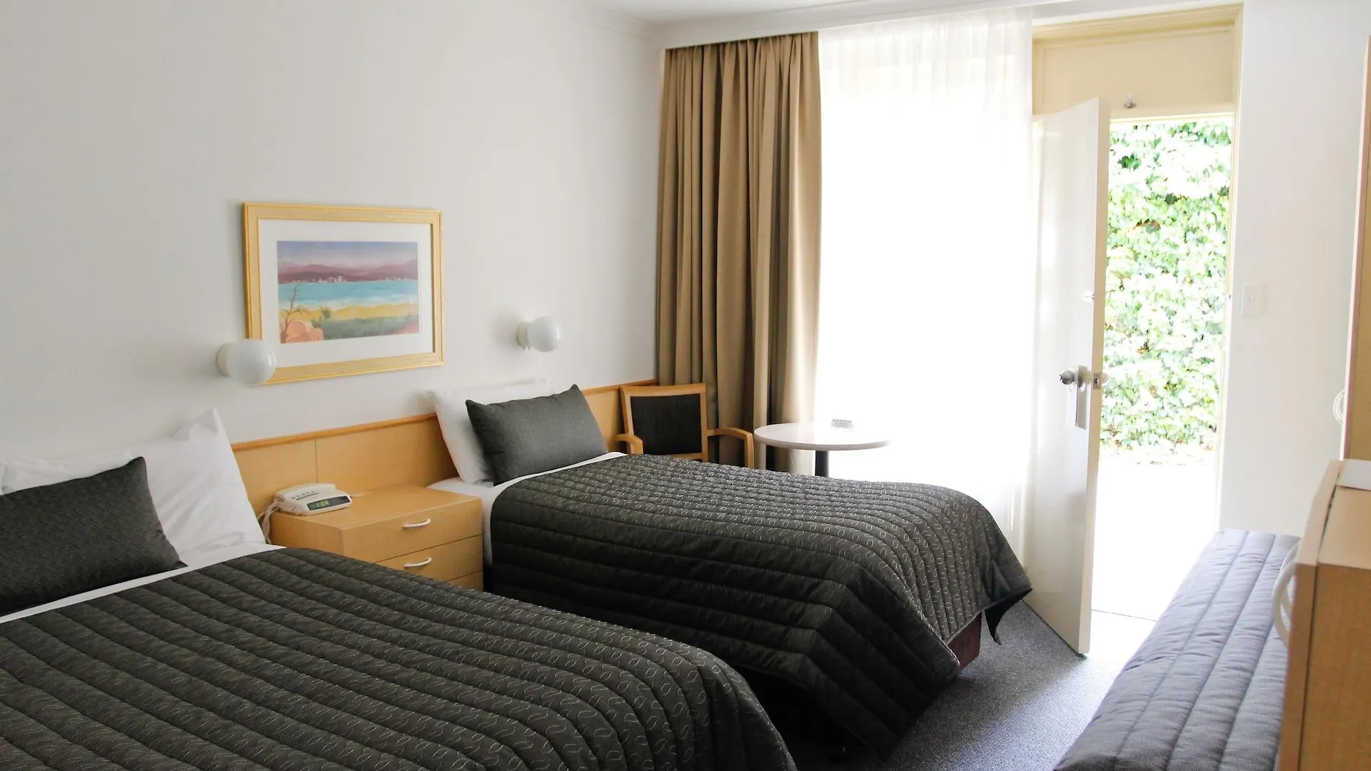 *** Motel Mid City Motor Inn Queanbeyan Australia