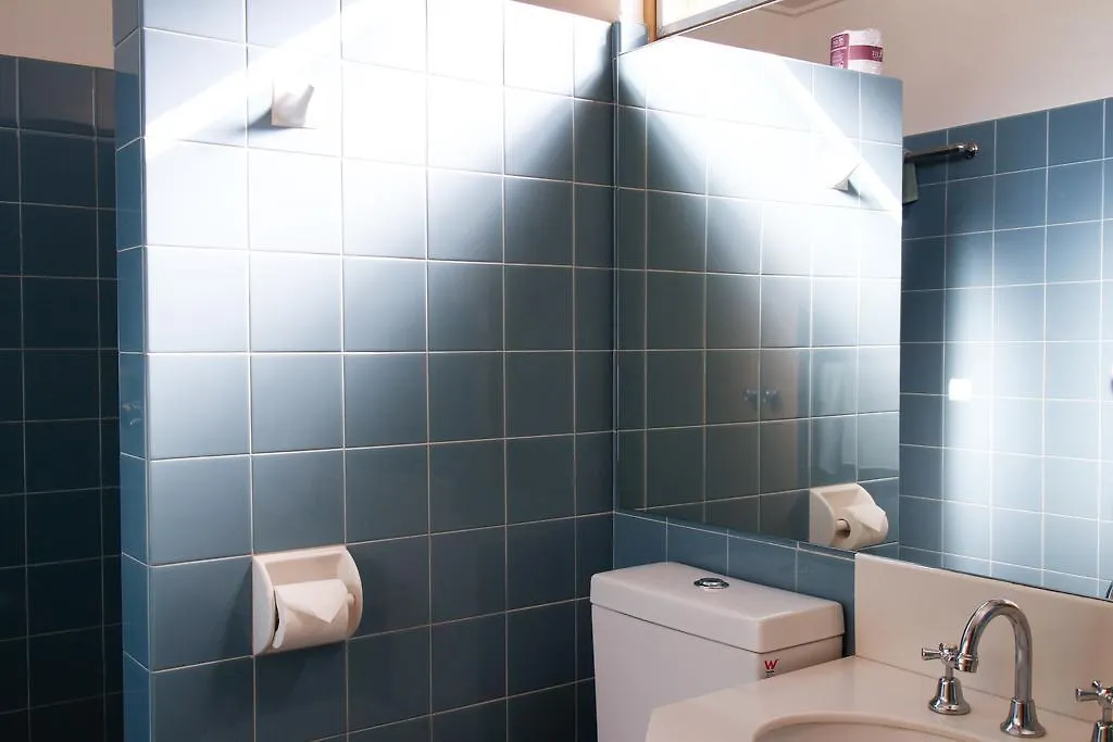 Mid City Motor Inn Queanbeyan 3*,