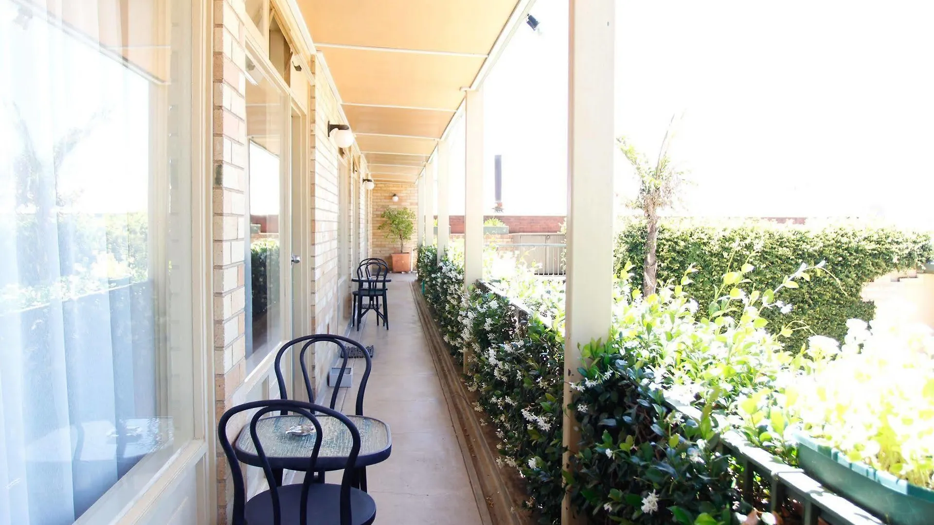Mid City Motor Inn Queanbeyan 3*,  Australia